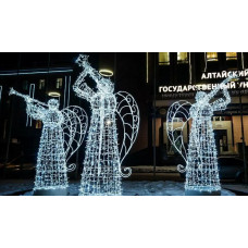 Светящийся ангел на подиуме